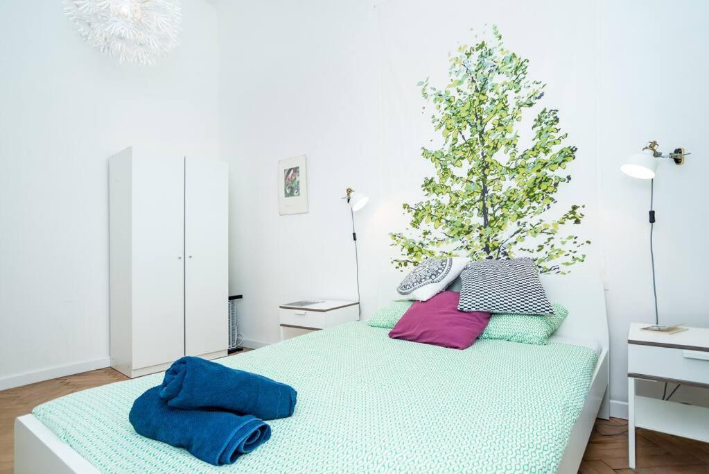 Bright, Spacious Apartment In The Historic Centre Praga Esterno foto