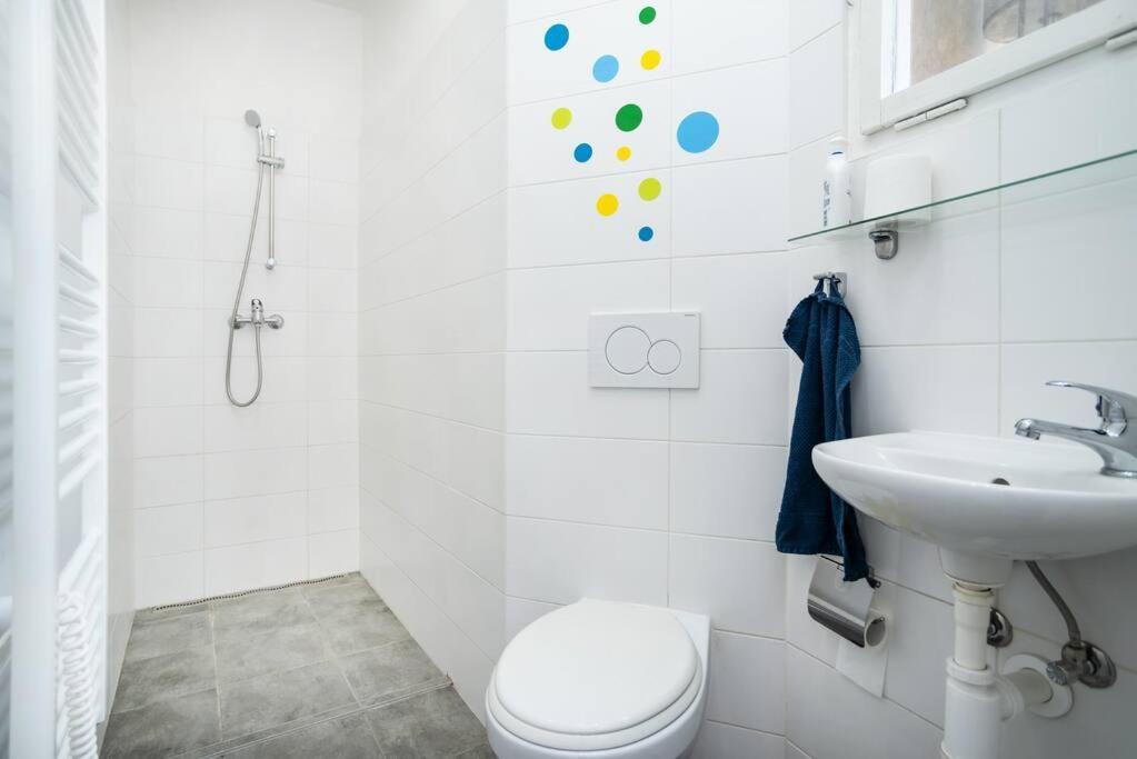 Bright, Spacious Apartment In The Historic Centre Praga Esterno foto